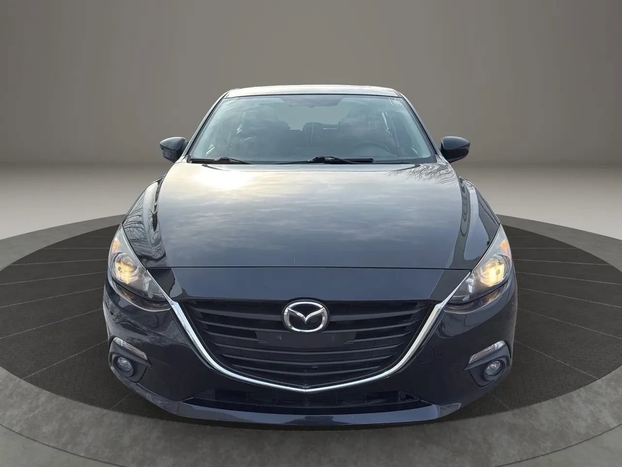 Used 2015 MAZDA MAZDA3 i Grand Touring image 2