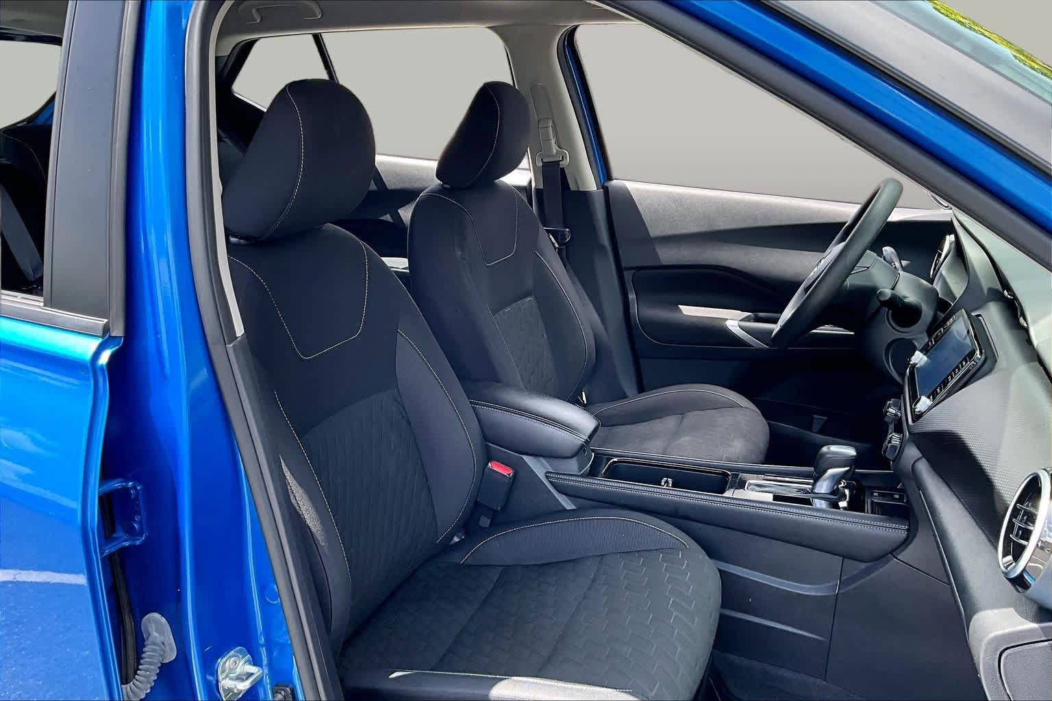 Used 2021 Nissan Kicks SV FWD image 9