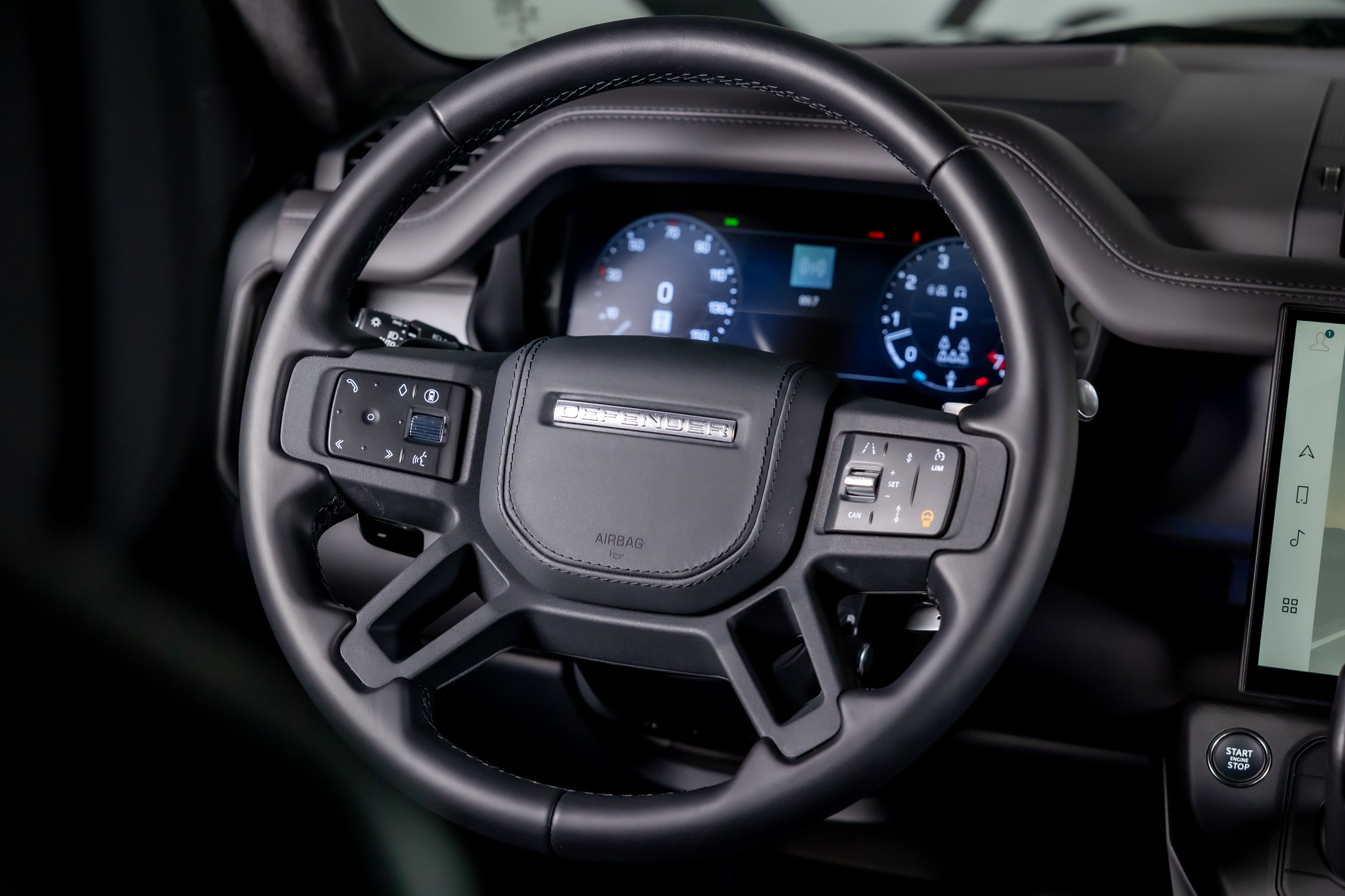 Used 2026 Land Rover Defender 130 V8 image 33