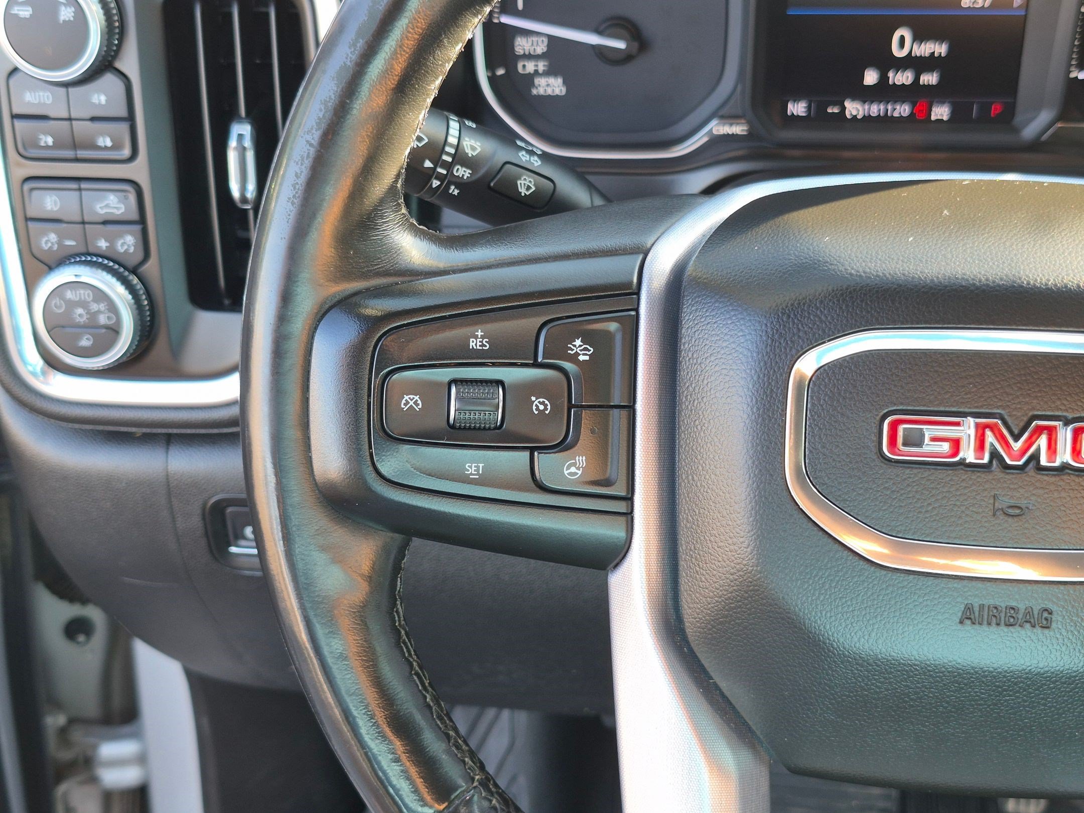 Used 2019 GMC Sierra 1500 SLT w/ Driver Alert Package I AWD/4WD image 19