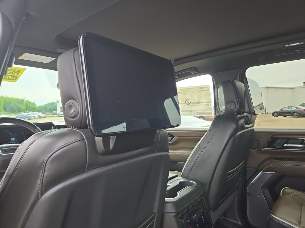 New 2026 GMC Yukon XL Denali Ultimate AWD/4WD image 43