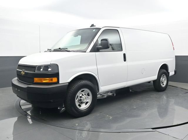 Used 2020 Chevrolet Express 2500 w/ Driver Convenience Package image 18