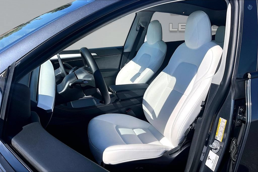 Used 2022 Tesla Model Y Performance AWD/4WD image 25
