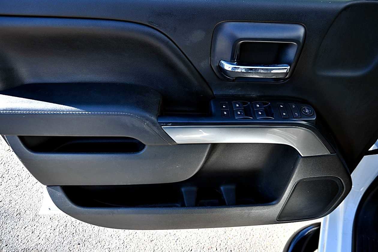 Used 2015 Chevrolet Silverado 1500 LT w/ Rally 2 Edition image 16