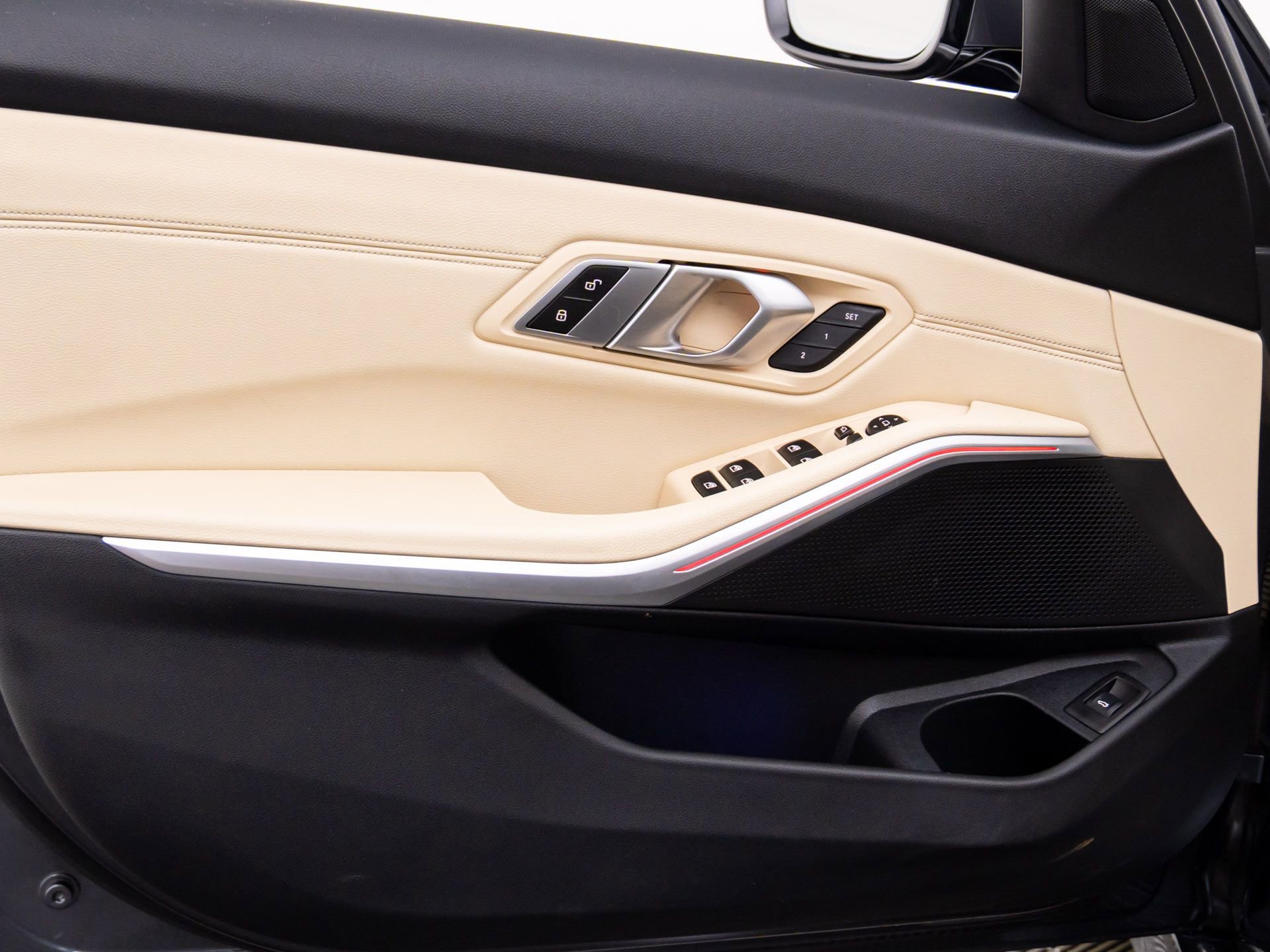 Used 2020 BMW 330i xDrive Sedan w/ Driving Assistance Package image 14