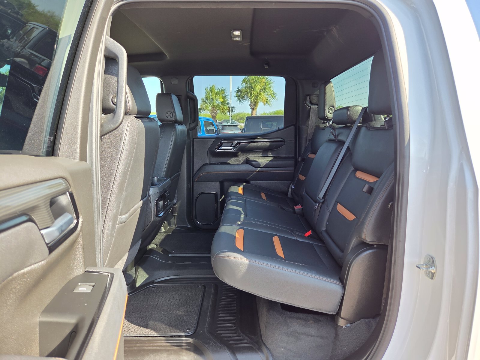 Used 2025 GMC Sierra 1500 AT4 AWD/4WD image 19