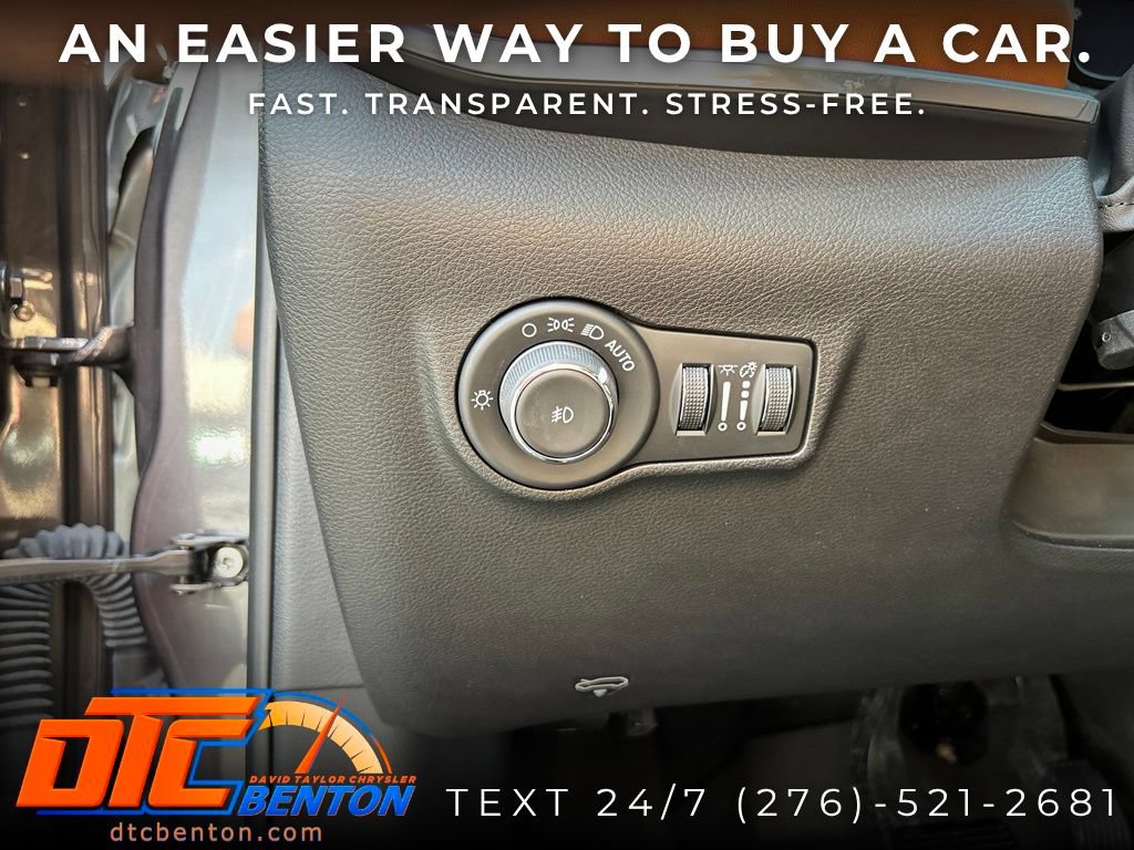 Used 2024 Jeep Compass Limited w/ Elite Group AWD/4WD image 18