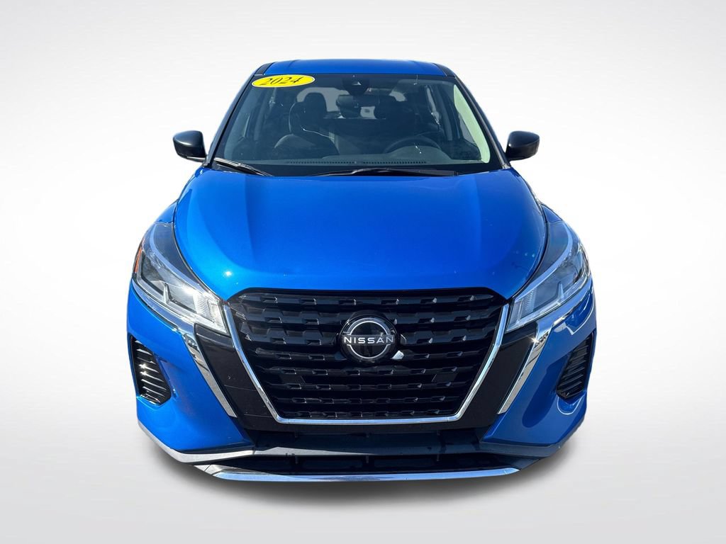 Used 2024 Nissan Kicks S FWD image 8