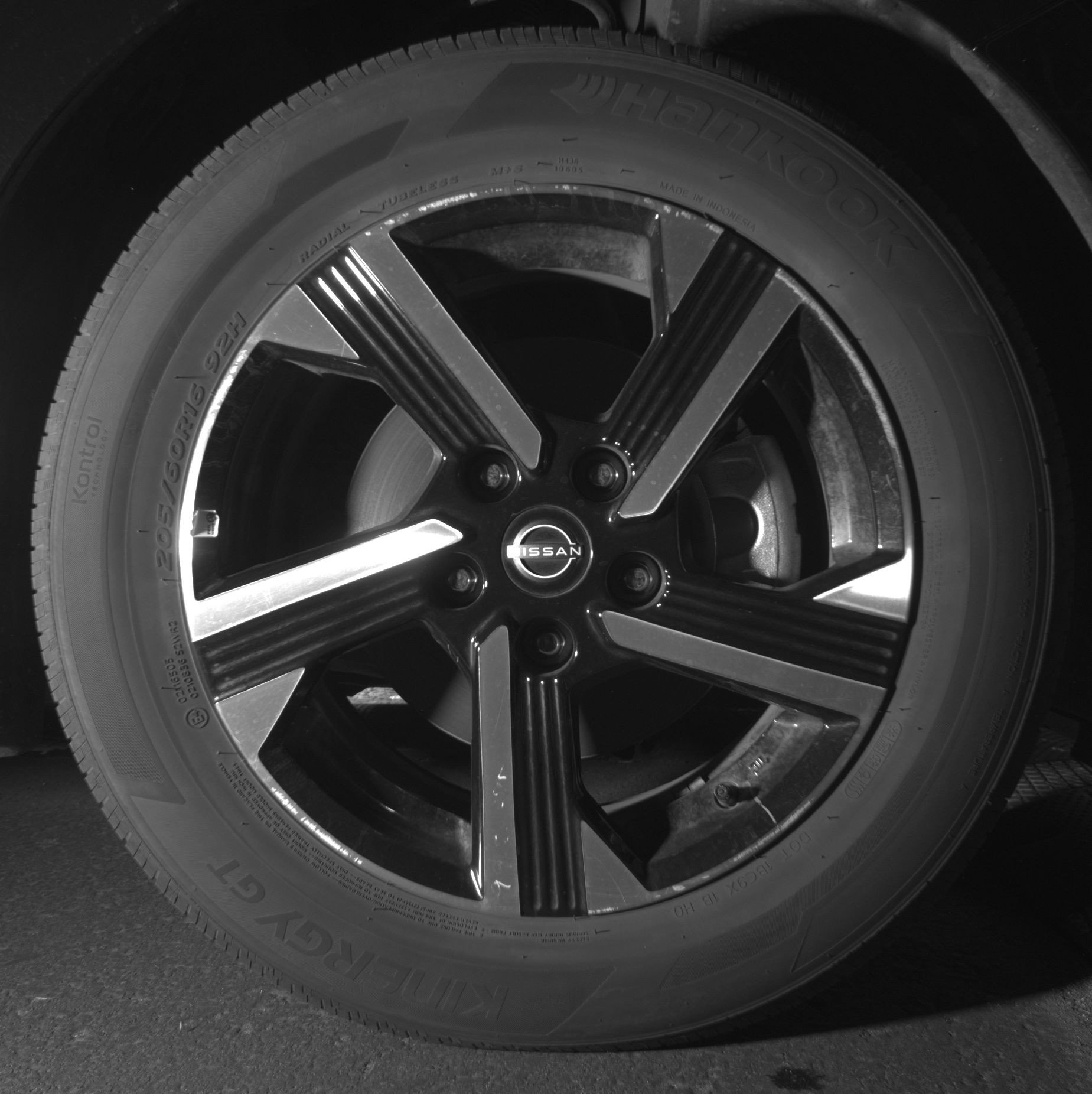 Used 2025 Nissan Sentra SV image 13