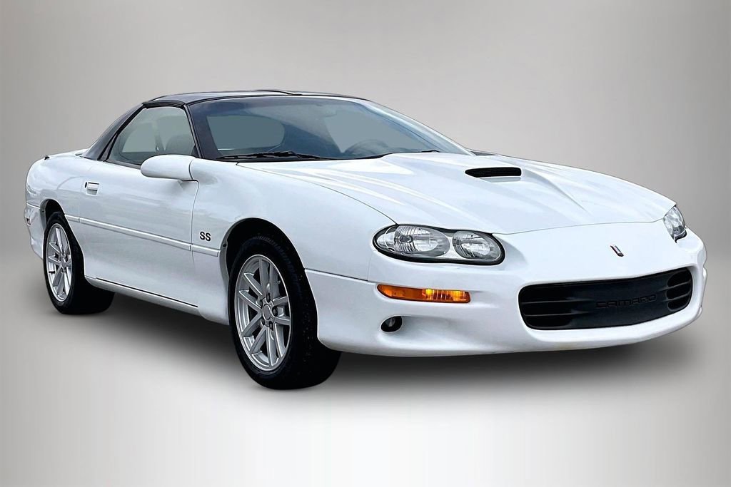 Used 2000 Chevrolet Camaro Z28 w/ SS Performance/Appearance Pkg image 1