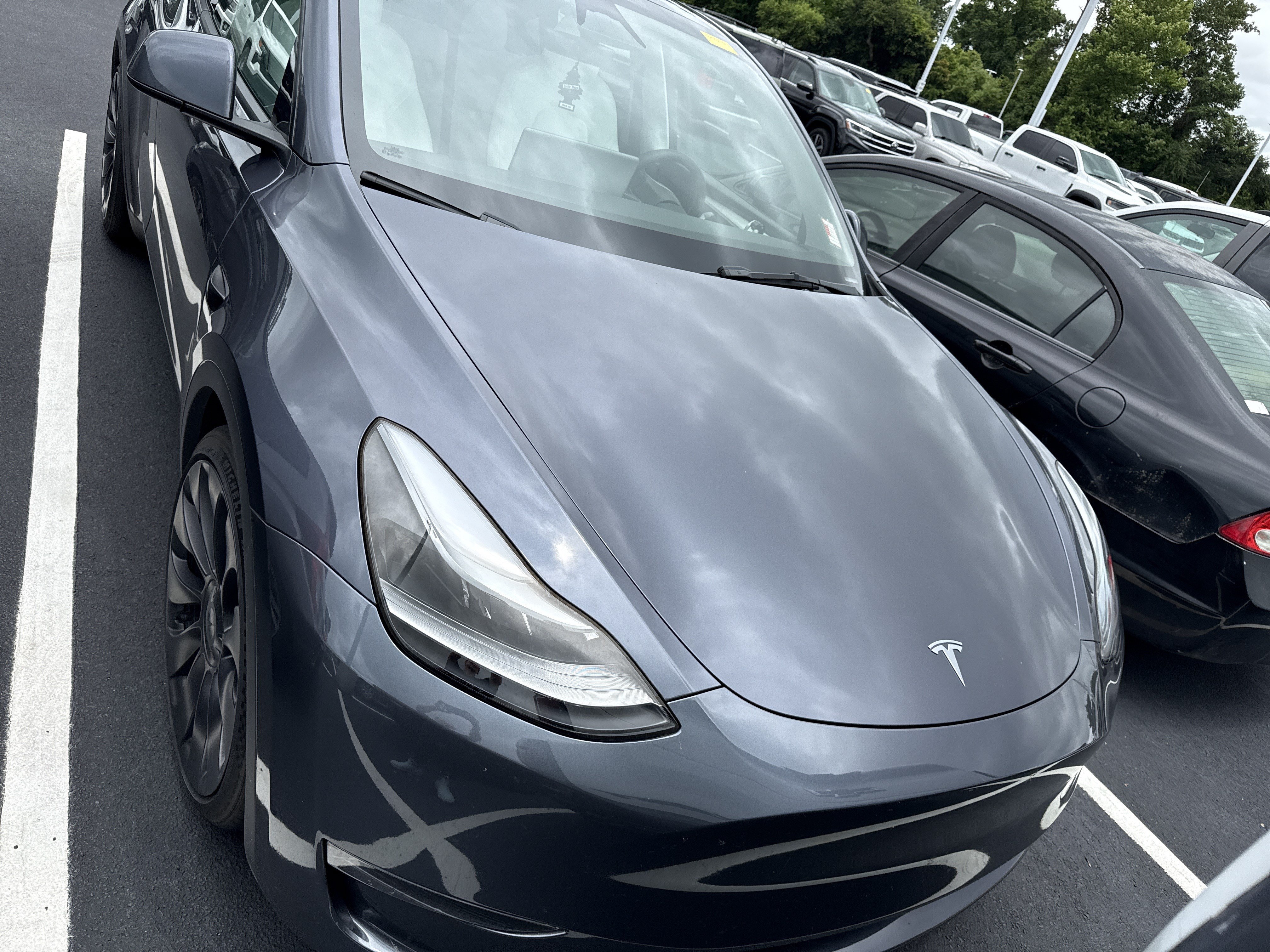 Used 2023 Tesla Model Y Performance AWD/4WD image 3