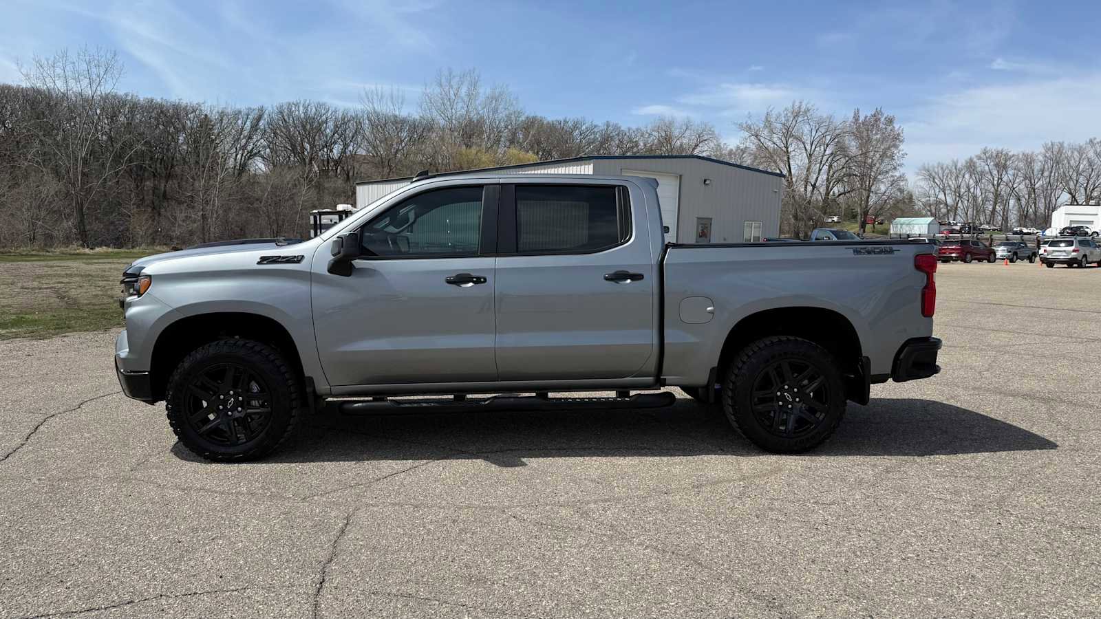 Used 2025 Chevrolet Silverado 1500 LT Trail Boss w/ Convenience Package II AWD/4WD image 6