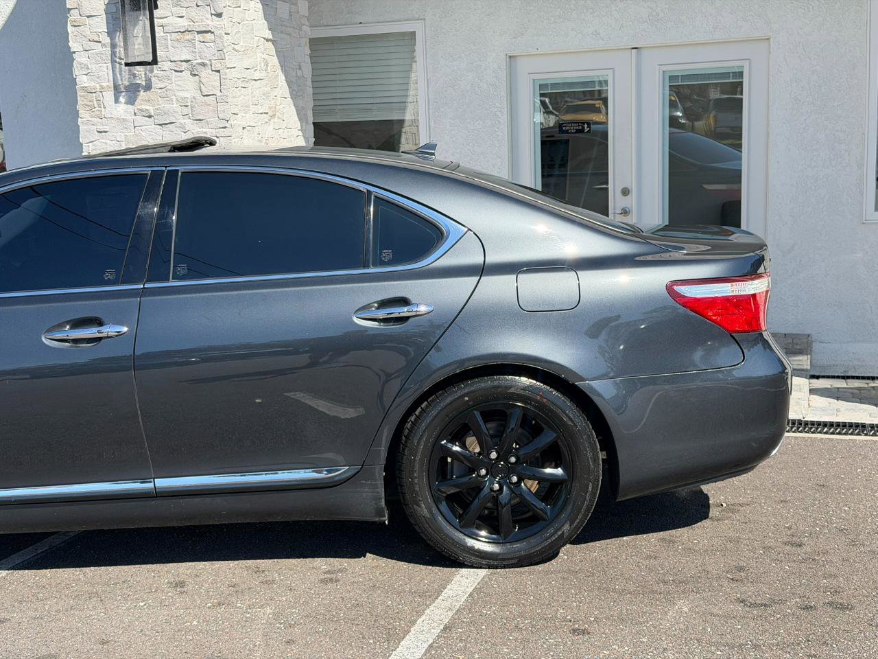 Used 2008 Lexus LS 460 image 8