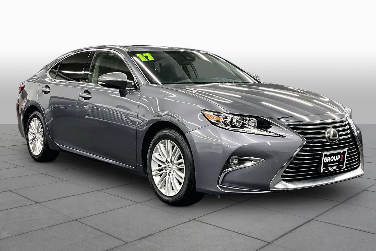 Used 2017 Lexus ES 350 w/ Accessory Package 2 FWD image 2
