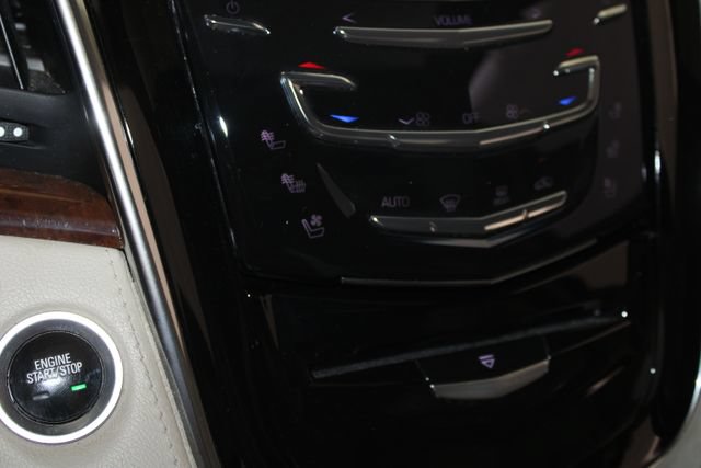 Used 2017 Cadillac Escalade Luxury AWD/4WD image 21