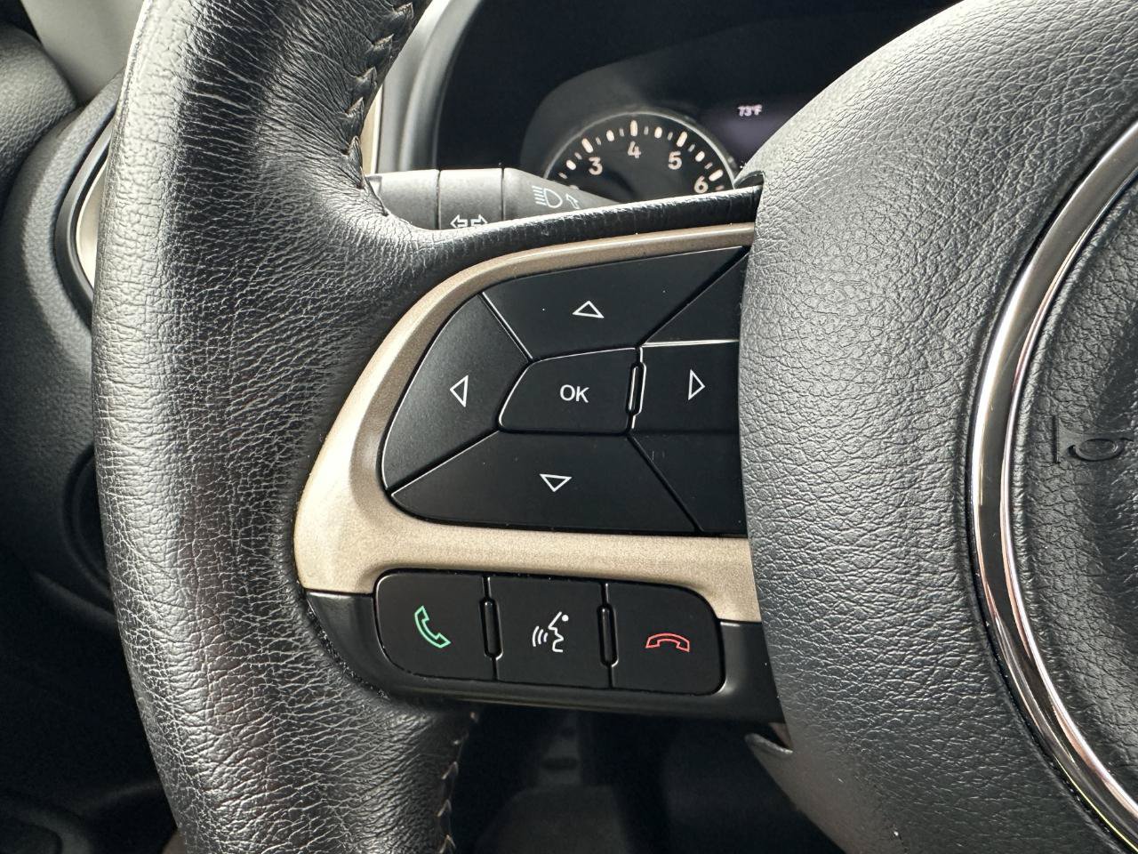 Used 2015 Jeep Renegade Limited AWD/4WD image 50