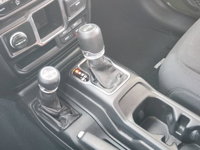 Used 2022 Jeep Wrangler Sport AWD/4WD image 23