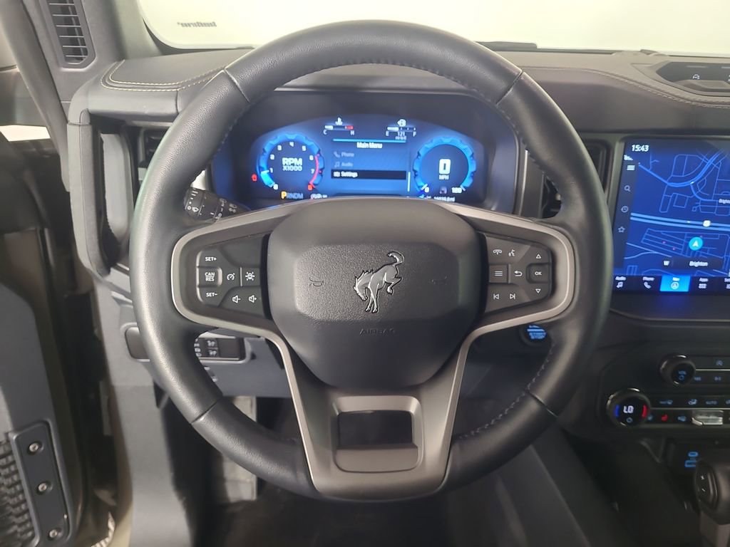 Used 2025 Ford Bronco Badlands AWD/4WD image 12