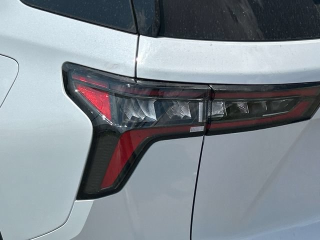 New 2027 Chevrolet Equinox RS w/ Safety and Technology Package FWD image 10