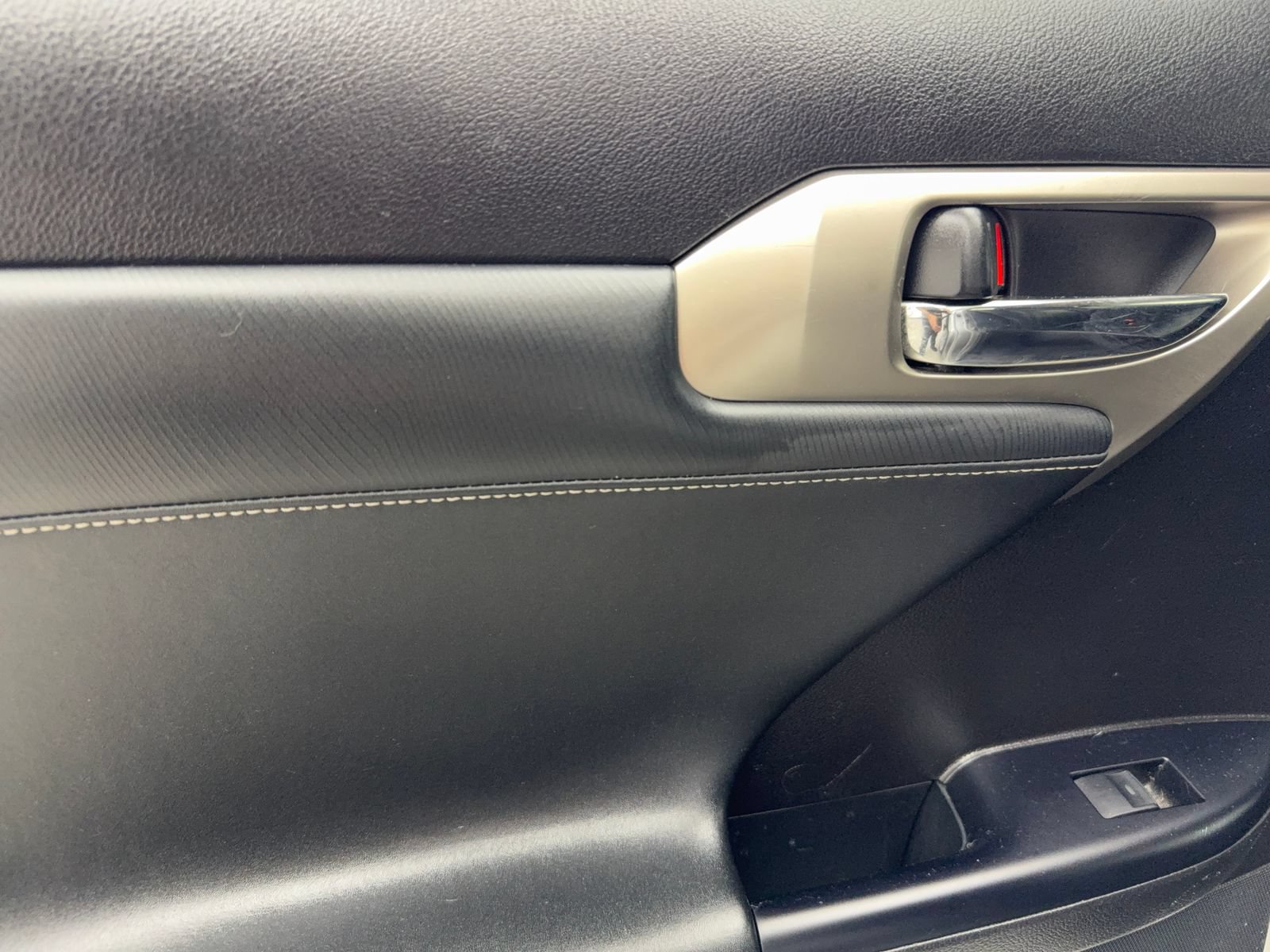 Used 2017 Lexus CT 200h w/ Seat Comfort Package FWD image 37