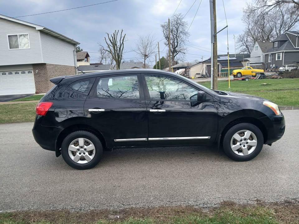 Used 2011 Nissan Rogue S image 5