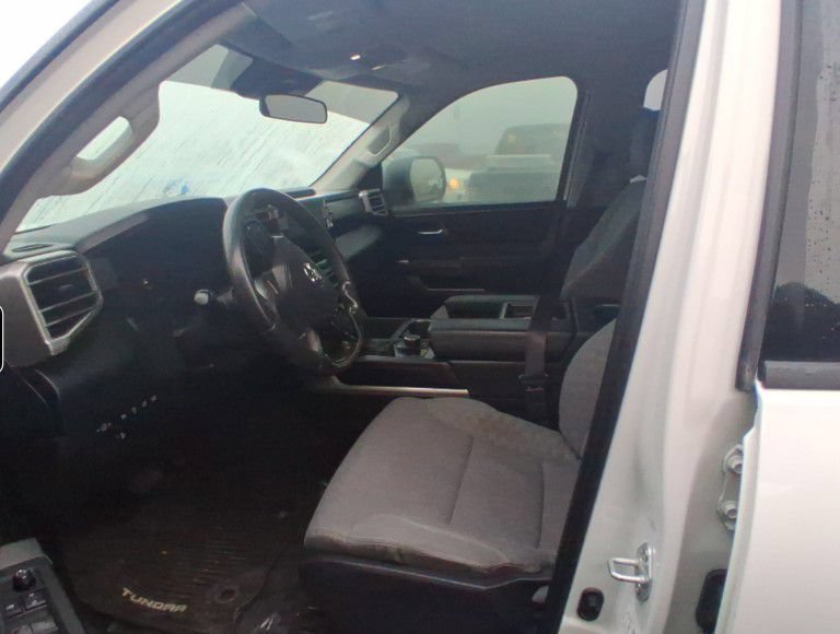 Used 2022 Toyota Tundra SR5 RWD image 2