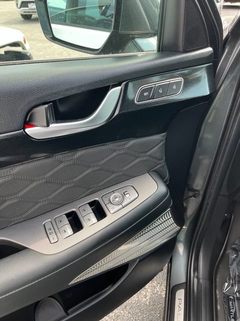 Used 2022 Hyundai Palisade Calligraphy w/ Cargo Package AWD/4WD image 15