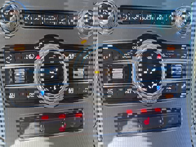 Used 2017 Lincoln MKZ Premiere image 13