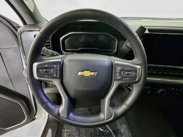 Used 2025 Chevrolet Silverado 2500 LT w/ Z71 Chrome Sport Edition AWD/4WD image 12