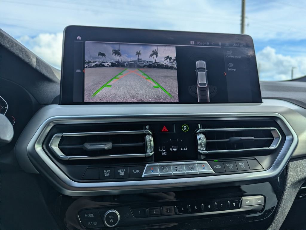 Used 2023 BMW X4 xDrive30i w/ Convenience Package image 31