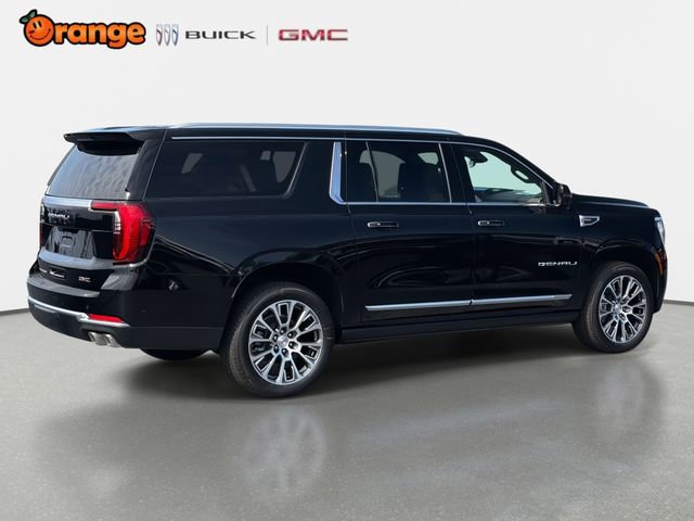 New 2026 GMC Yukon XL Denali w/ Denali Reserve Package image 3