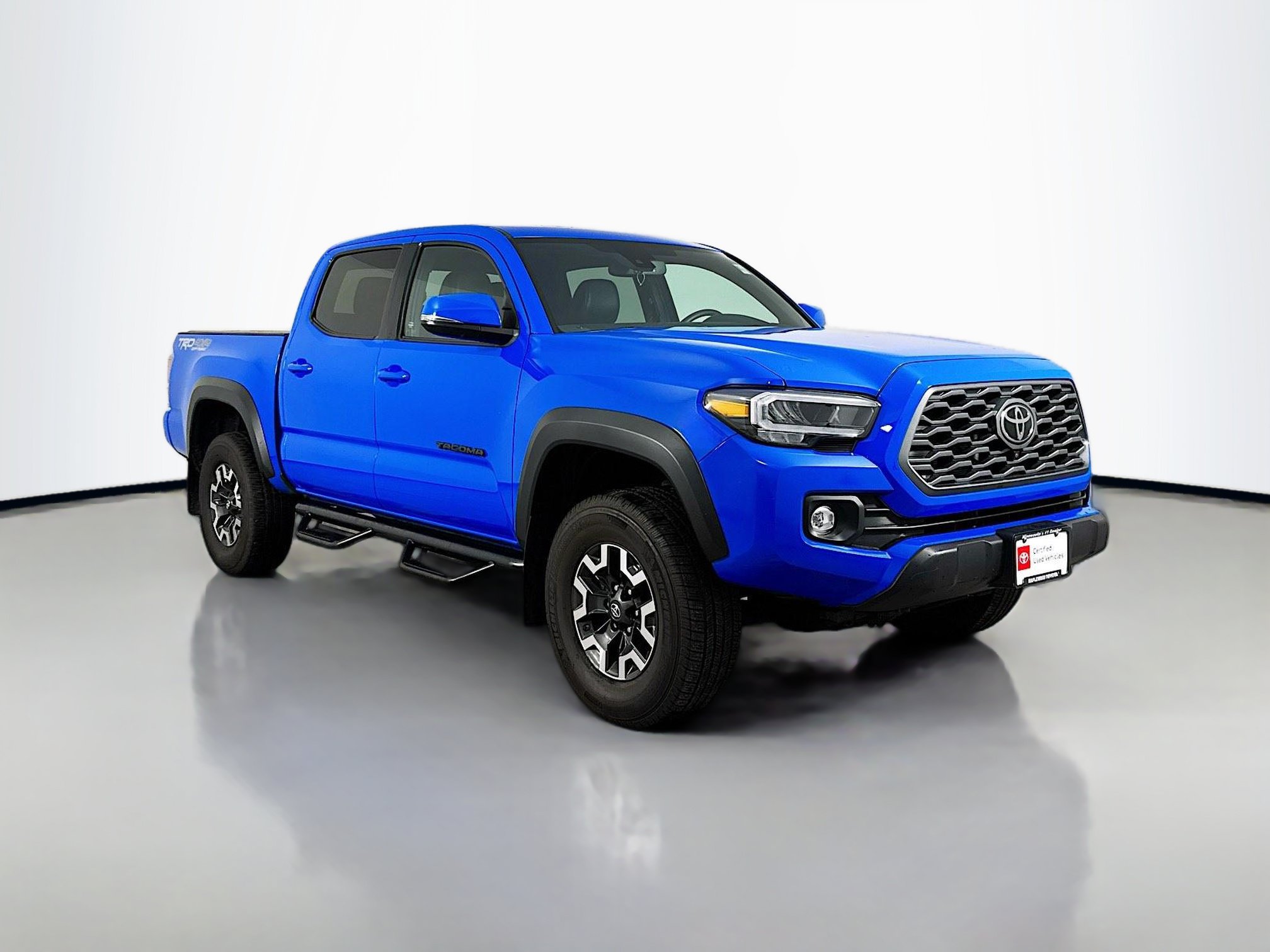 Certified 2021 Toyota Tacoma TRD Off-Road w/ TRD Premium Off Road Package AWD/4WD image 1
