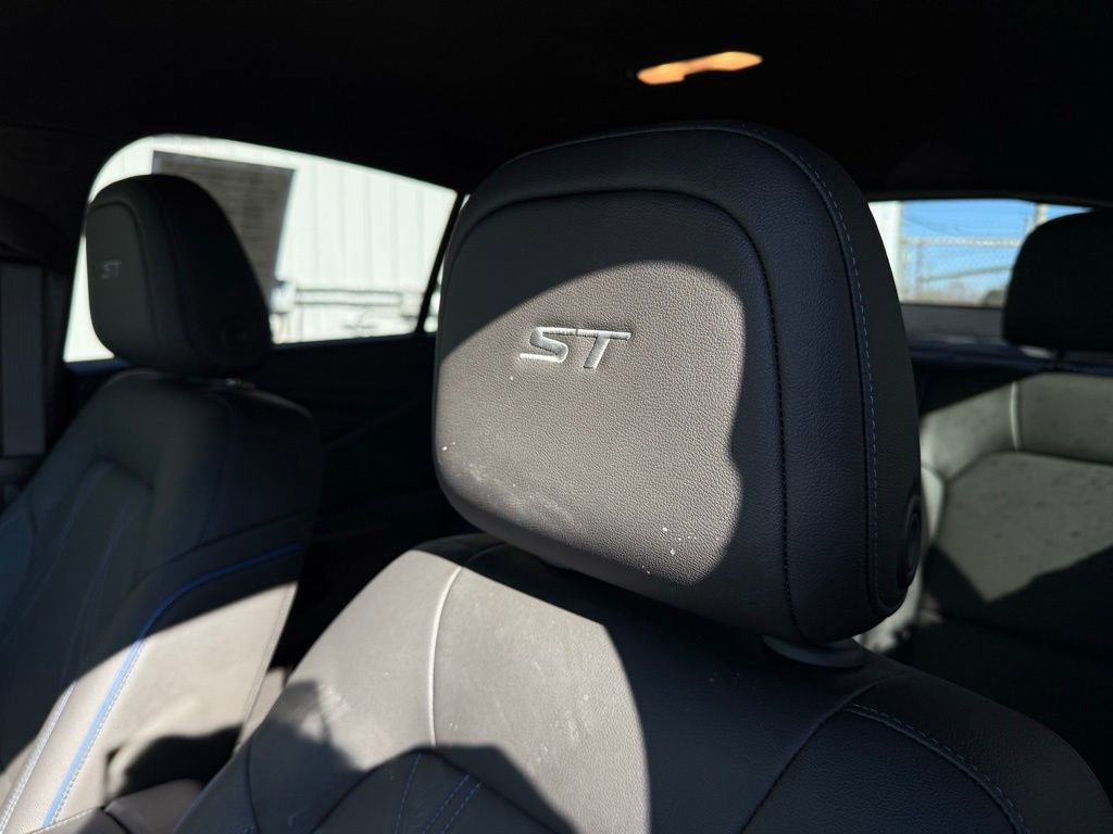 Used 2024 Buick Envista Sport Touring w/ Convenience II Package image 8