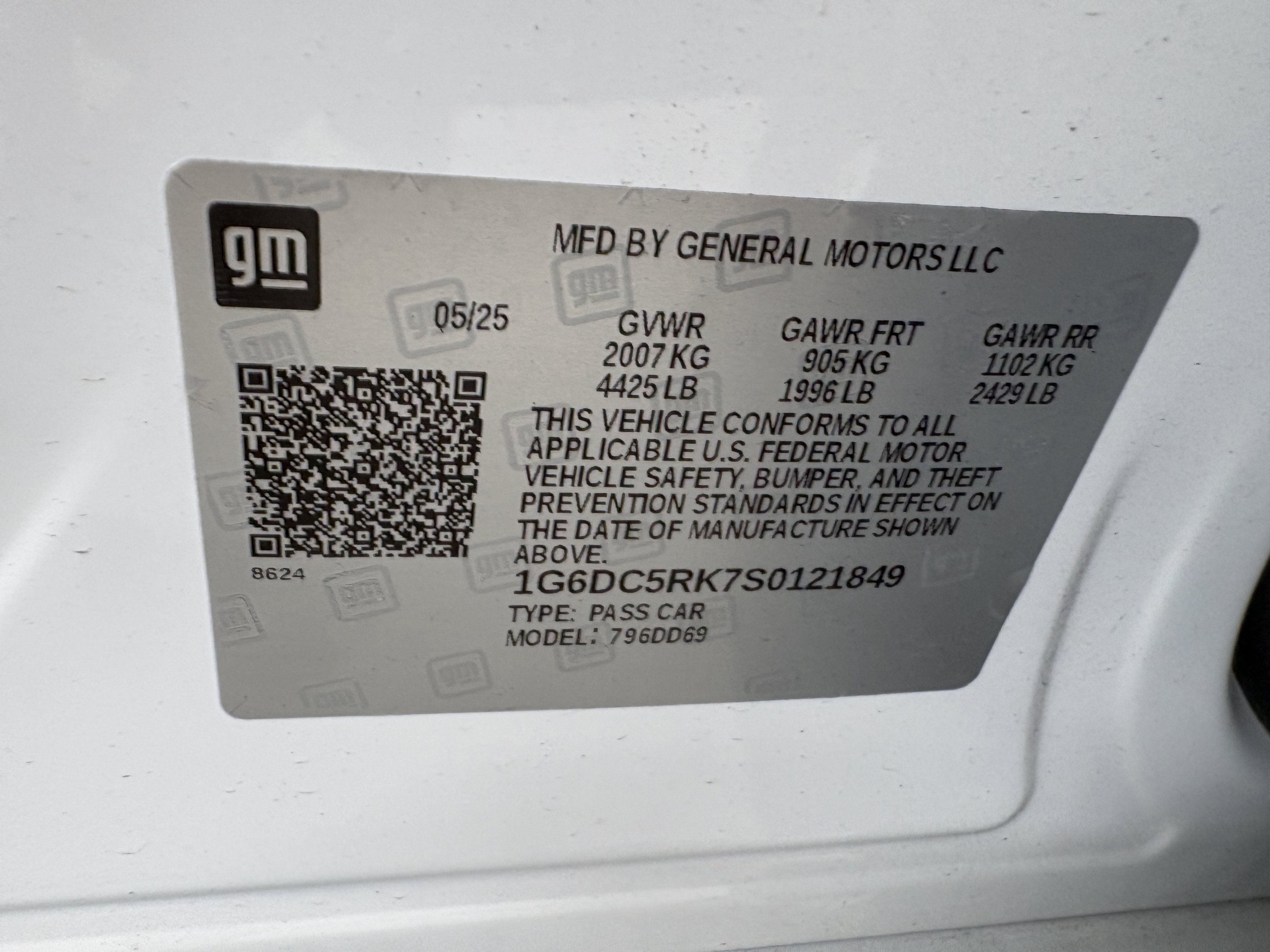 Used 2025 Cadillac CT4 Sport RWD image 38