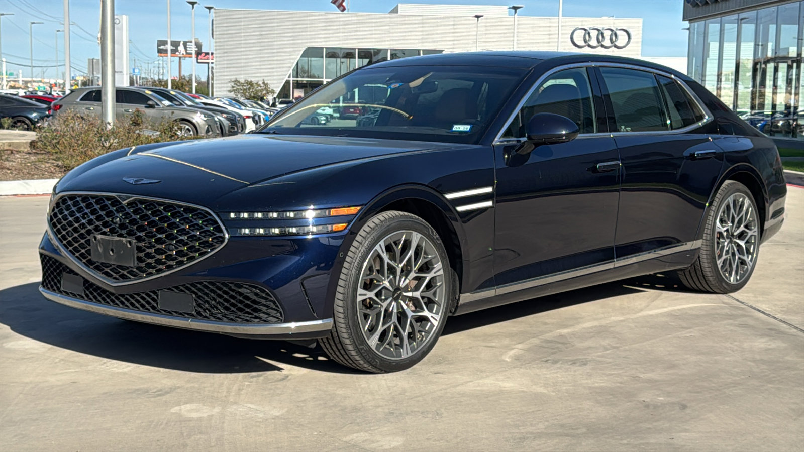 Used 2023 Genesis G90 3.5T image 3