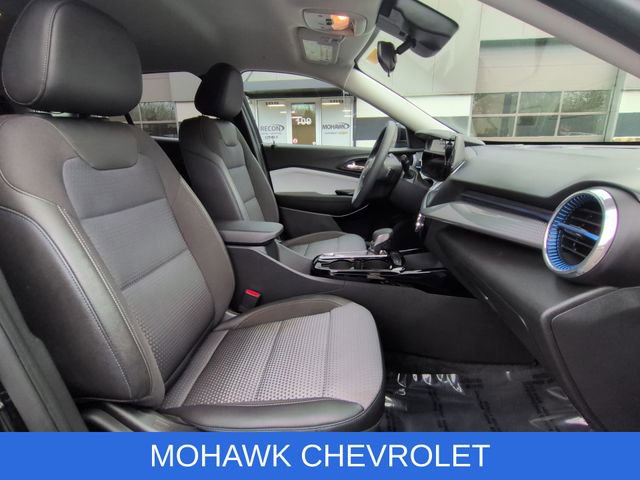 Certified 2024 Chevrolet Trax LT image 26