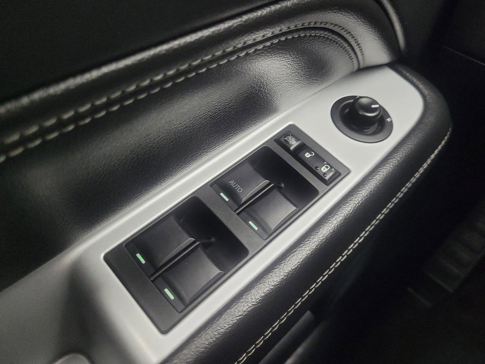 Used 2017 Jeep Compass High Altitude FWD image 27