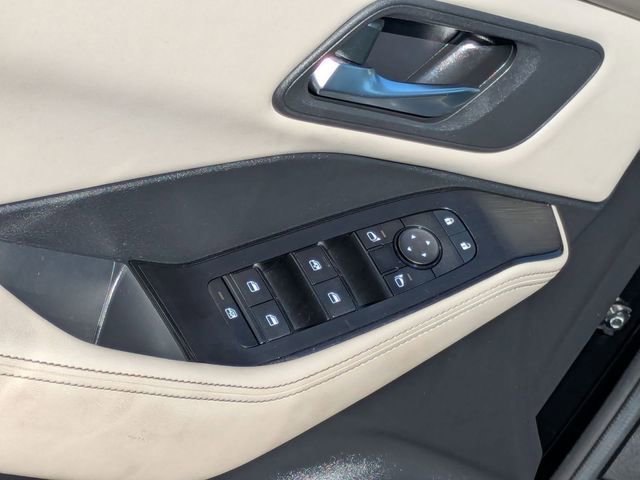 Used 2024 Nissan Rogue SV image 14