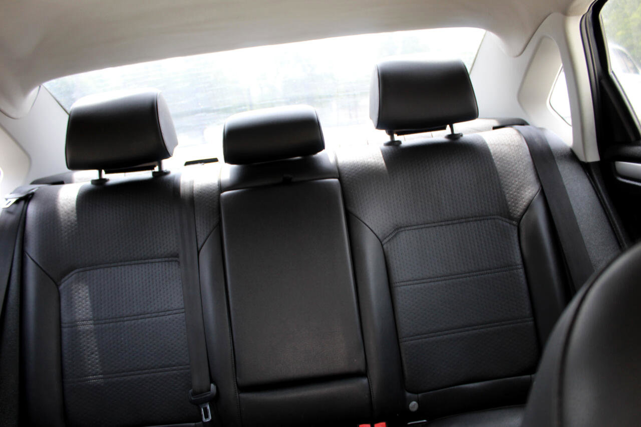 Used 2014 Volkswagen Passat 1.8T Wolfsburg Edition image 15