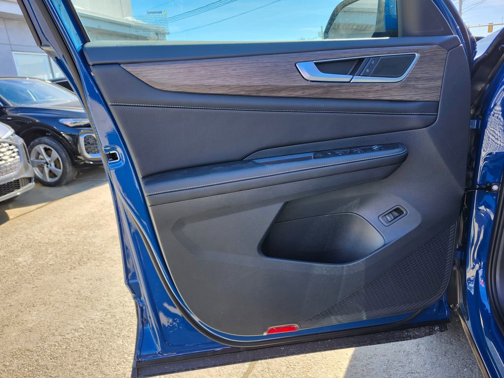 New 2026 Volkswagen Atlas SEL image 10