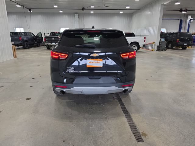 Used 2025 Chevrolet Blazer LT AWD/4WD image 7
