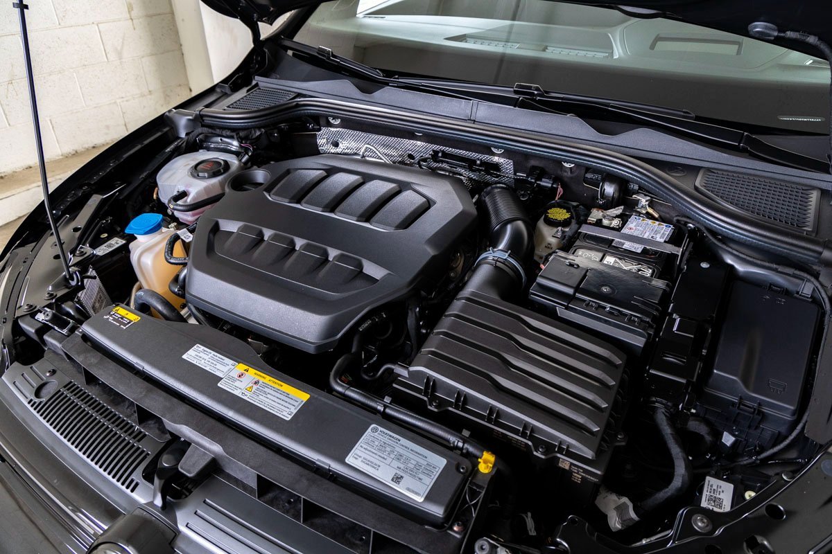 Used 2025 Volkswagen Golf R Black Edition image 32