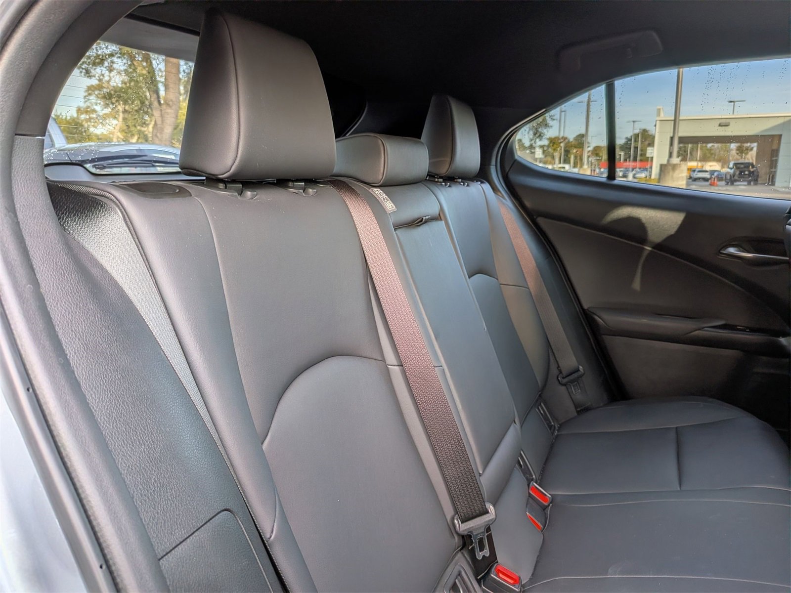 Used 2023 Lexus UX 250h F Sport image 34