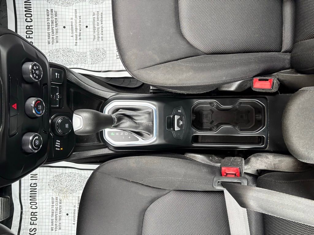 Used 2019 Jeep Renegade Sport image 34