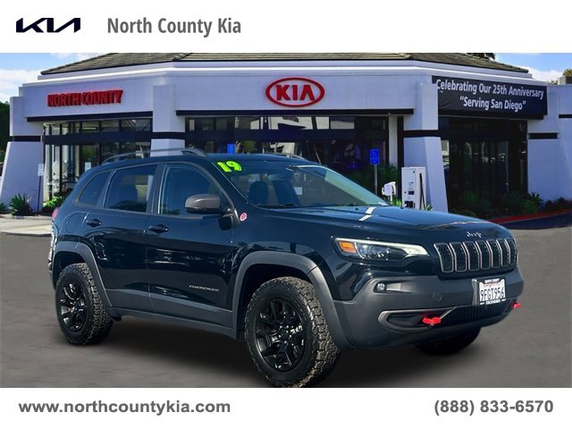Used 2019 Jeep Cherokee Trailhawk w/ Cold Weather Group