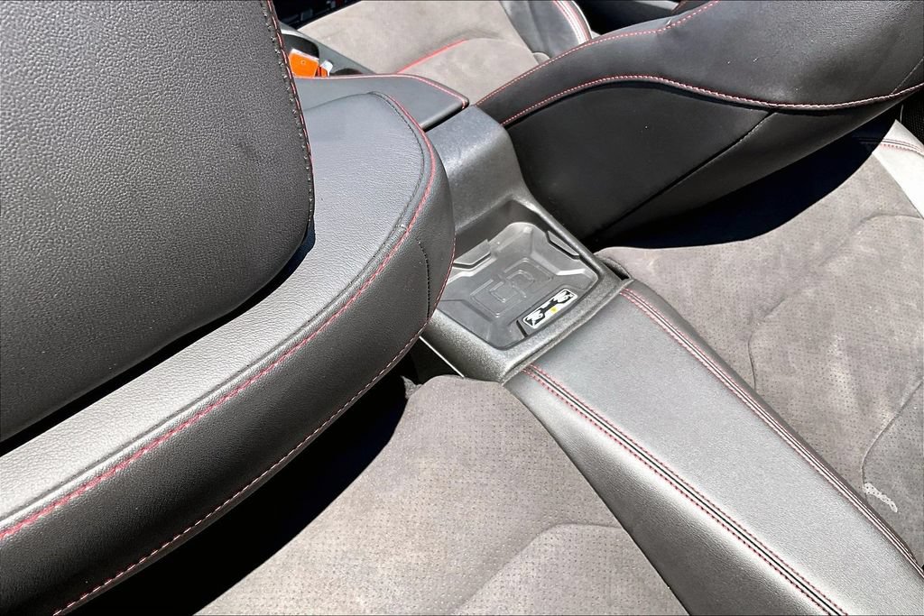 Used 2022 Chevrolet Camaro ZL1 RWD image 32