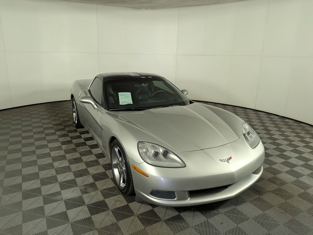 Used 2007 Chevrolet Corvette Coupe w/ Preferred Equipment Group RWD image 5