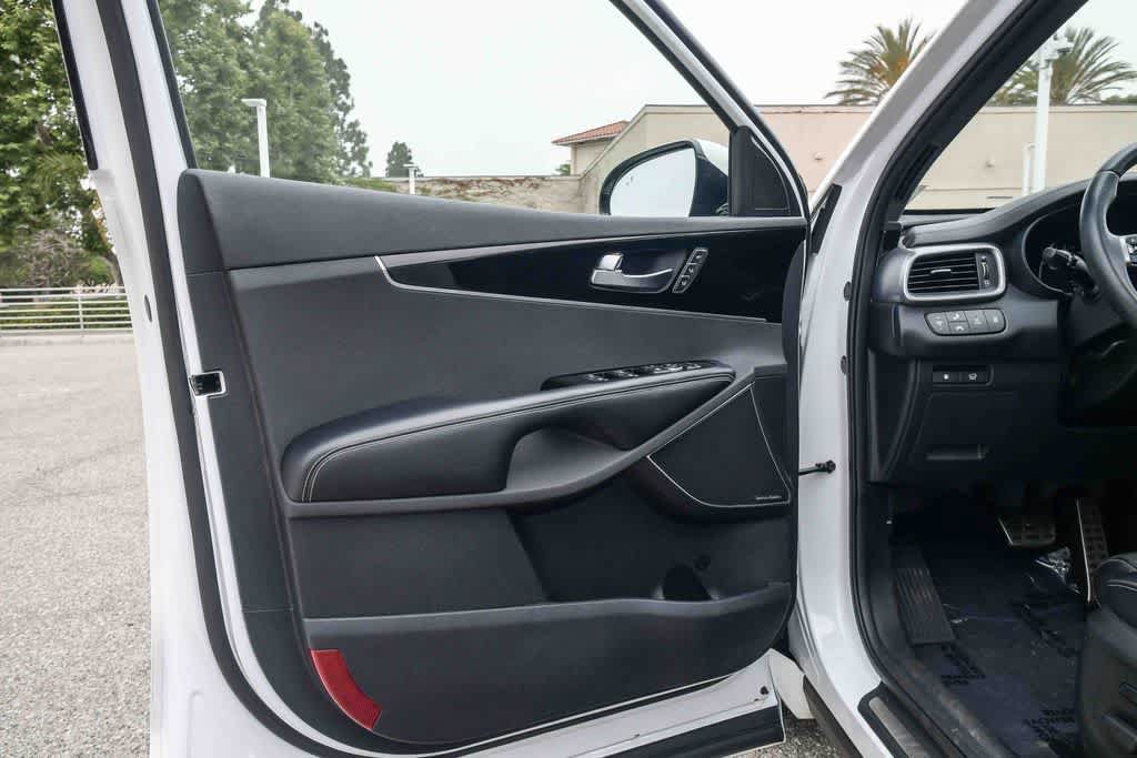 Used 2019 Kia Sorento SX FWD image 24