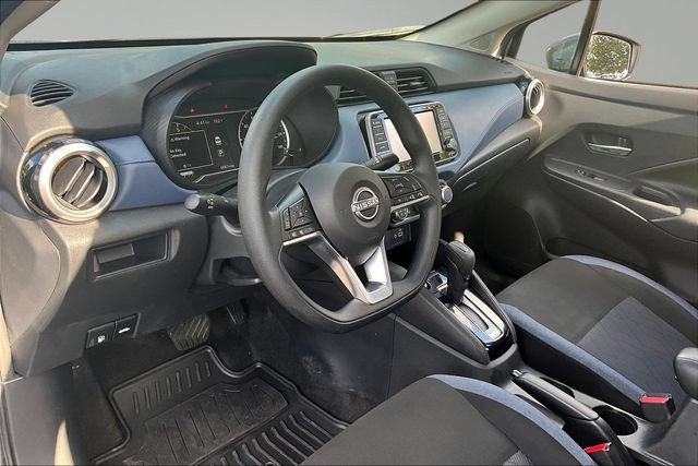 Used 2025 Nissan Versa SV w/ Trunk Package FWD image 15