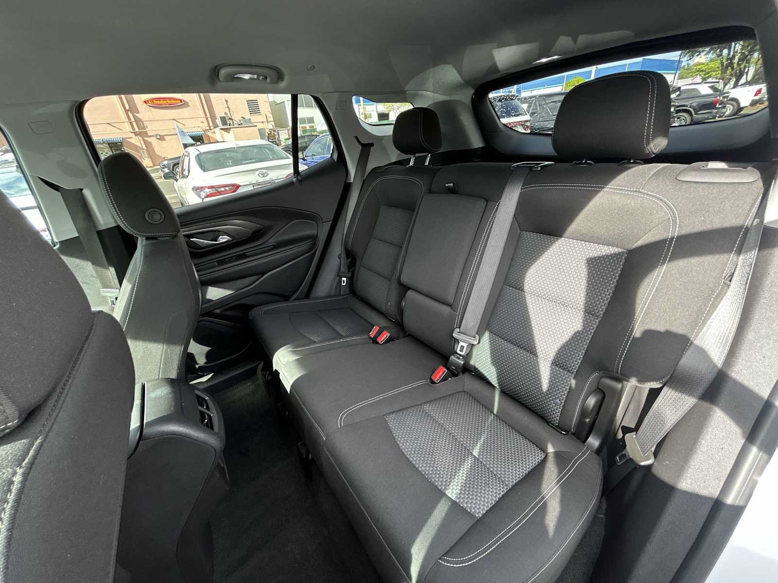 Used 2024 GMC Terrain SLE FWD image 22